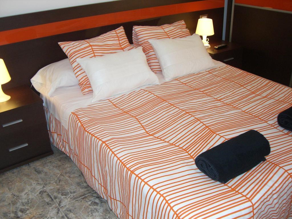 Pension Aqua Rooms Portomarin Esterno foto