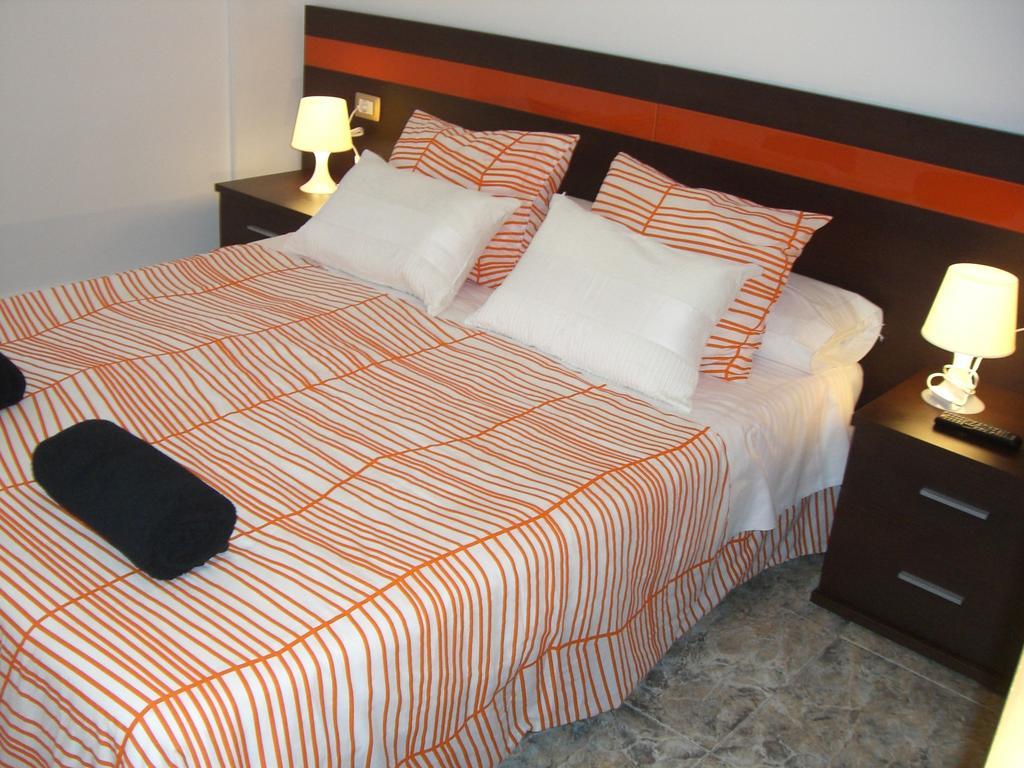 Pension Aqua Rooms Portomarin Esterno foto